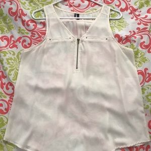 Size Large Woman’s Maurices Cream Tank w/Zippers